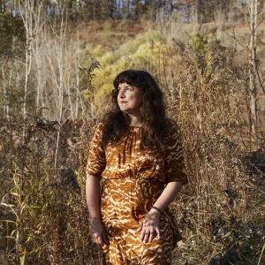 Video: Abigail Lapell Shares Heartfelt Single 'Count on Me'