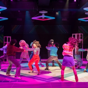 Review: ALWAYS SOMETHING THERE... at Marriott Theatre, Lincolnshire IL Photo