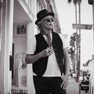 Brian Ray Releases New Single 'When The Earth Was Round' Photo