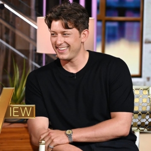 Video: Tom Francis Wasnt Familiar with SUNSET BLVD Before Joining the Show Photo