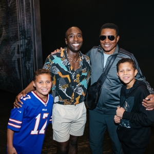 Photos: Jackie Jackson Visits MJ on Broadway Photo