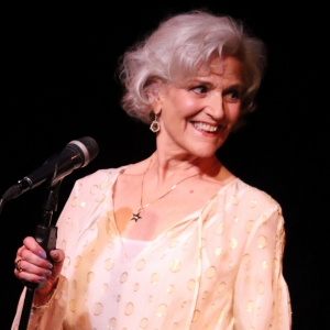 Photos: Karen Mason Returns To the Birdland Jazz Stage Photo
