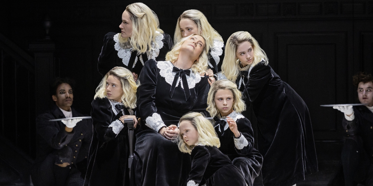 Review: SALOME Times Seven Doesn’t Add Up to Extra Enjoyment in New Met Production Photo