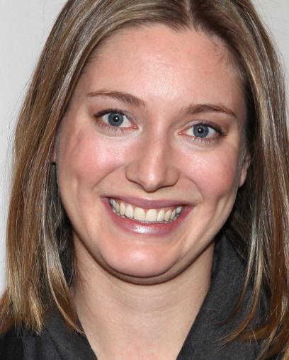 Zoe Perry Headshot