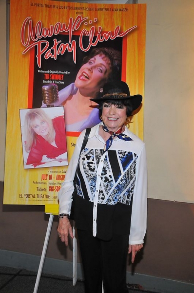 Joanne Worley Photo