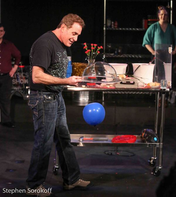 Photo Coverage: THAT PHYSICS SHOW's David Maiullo Meets The Press  Image
