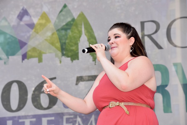 Photo Coverage: Ryann Redmond, Arielle Jacobs, and More Perform at Broadway in Bryant Park  Image