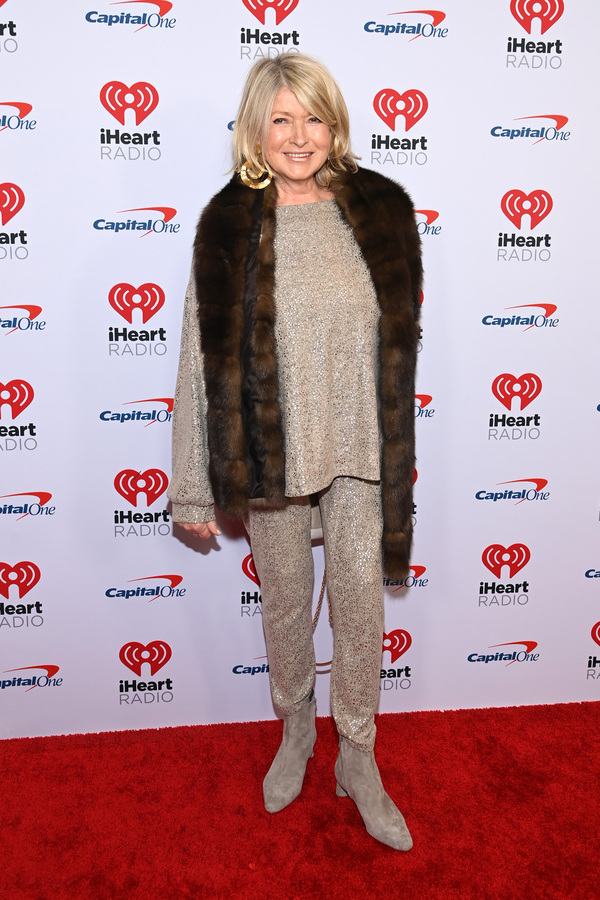 Photos: Dove Cameron, Dua Lipa & More Attend iHeart Radio's Jingle Ball  Image