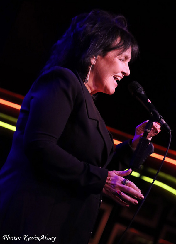 Photos: Lina Koutrakos Packs Birdland With ONE NIGHT ONLY  Image