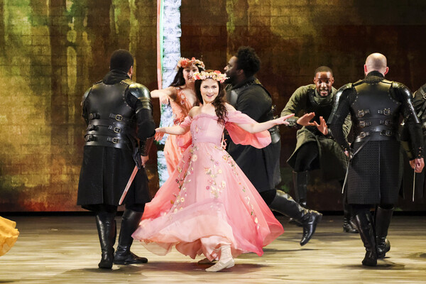 Phillipa Soo Photo