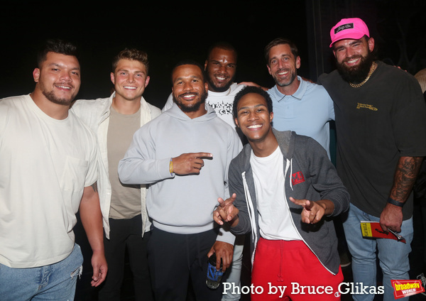 Photos: Aaron Rodgers & The New York Jets Visit MJ for HARD KNOCKS Finale  Image
