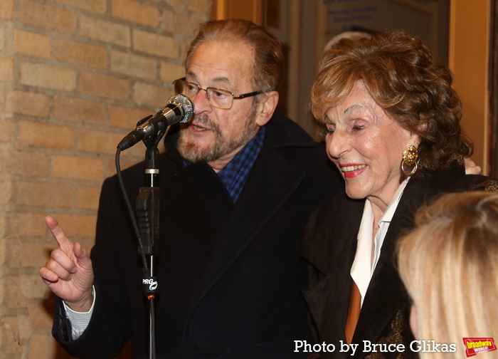 Photos: CHICAGO Receives Plaque at the Ambassadors Theatre For 27th Anniversary  Image
