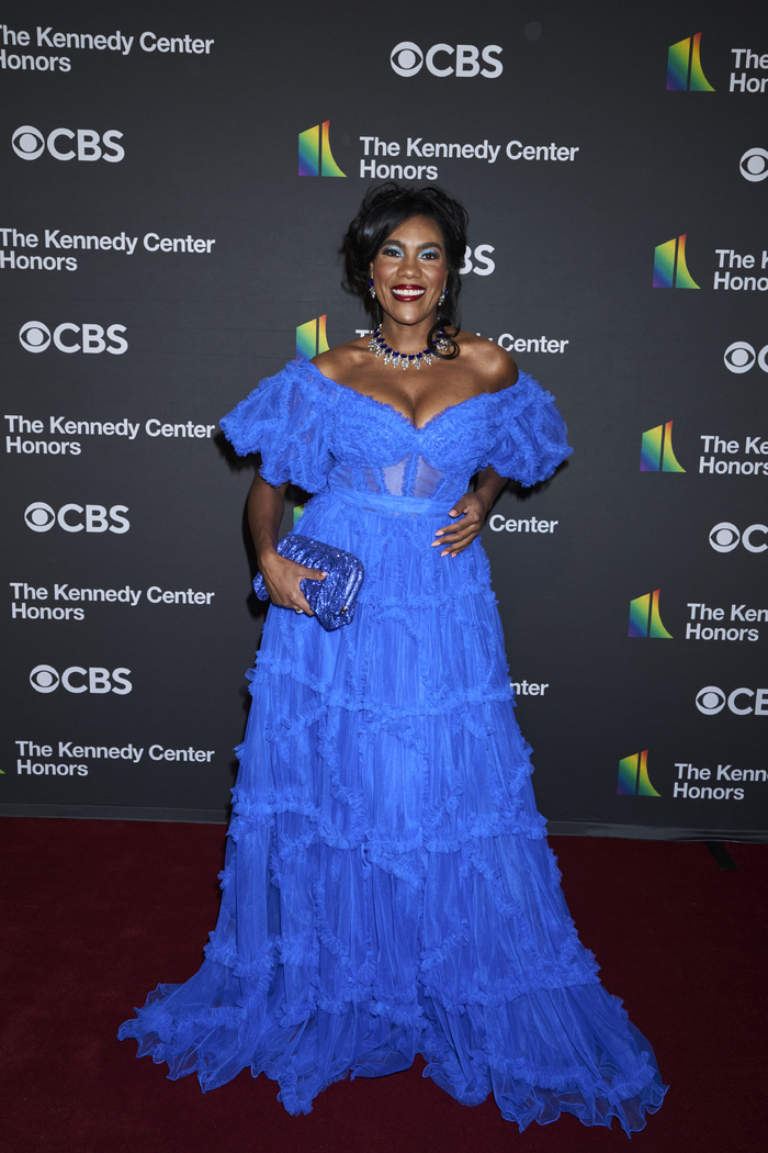 Photos: Inside the Kennedy Center Honors, Honoring Billy Crystal, Renée Fleming, Barry Gibb, Queen Latifah, and Dionne Warwick  Image