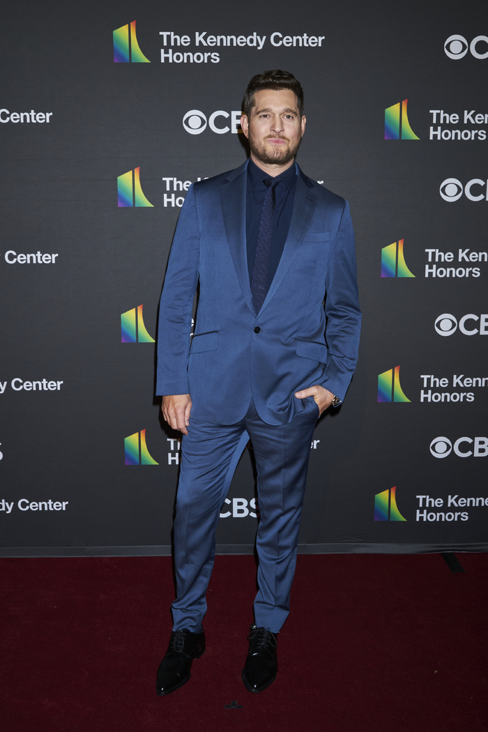 Photos: Inside the Kennedy Center Honors, Honoring Billy Crystal, Renée Fleming, Barry Gibb, Queen Latifah, and Dionne Warwick  Image