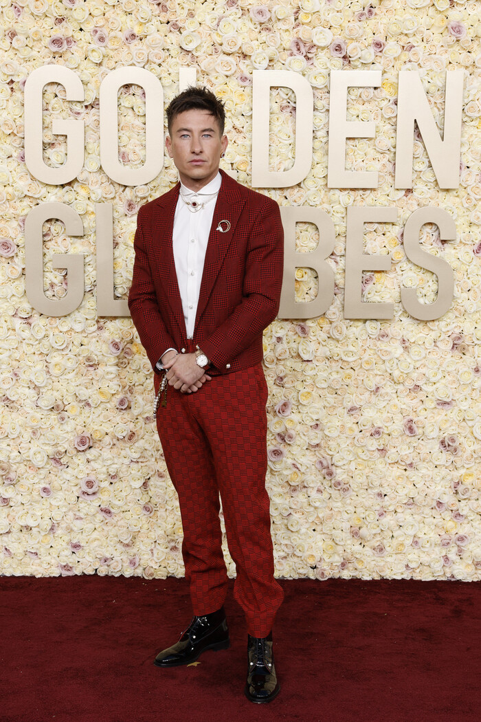 Photos: Inside the Golden Globes With Emma Stone, Taylor Swift & More  Image