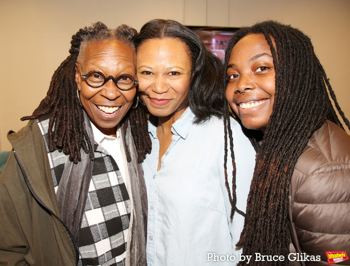 Whoopi Goldberg, Alana Arenas and her daughter Photo