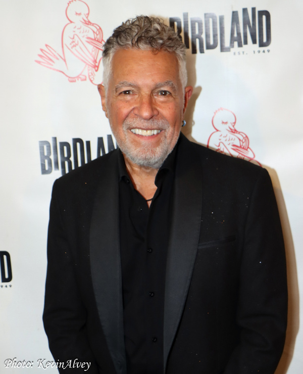 Clint Holmes Photo